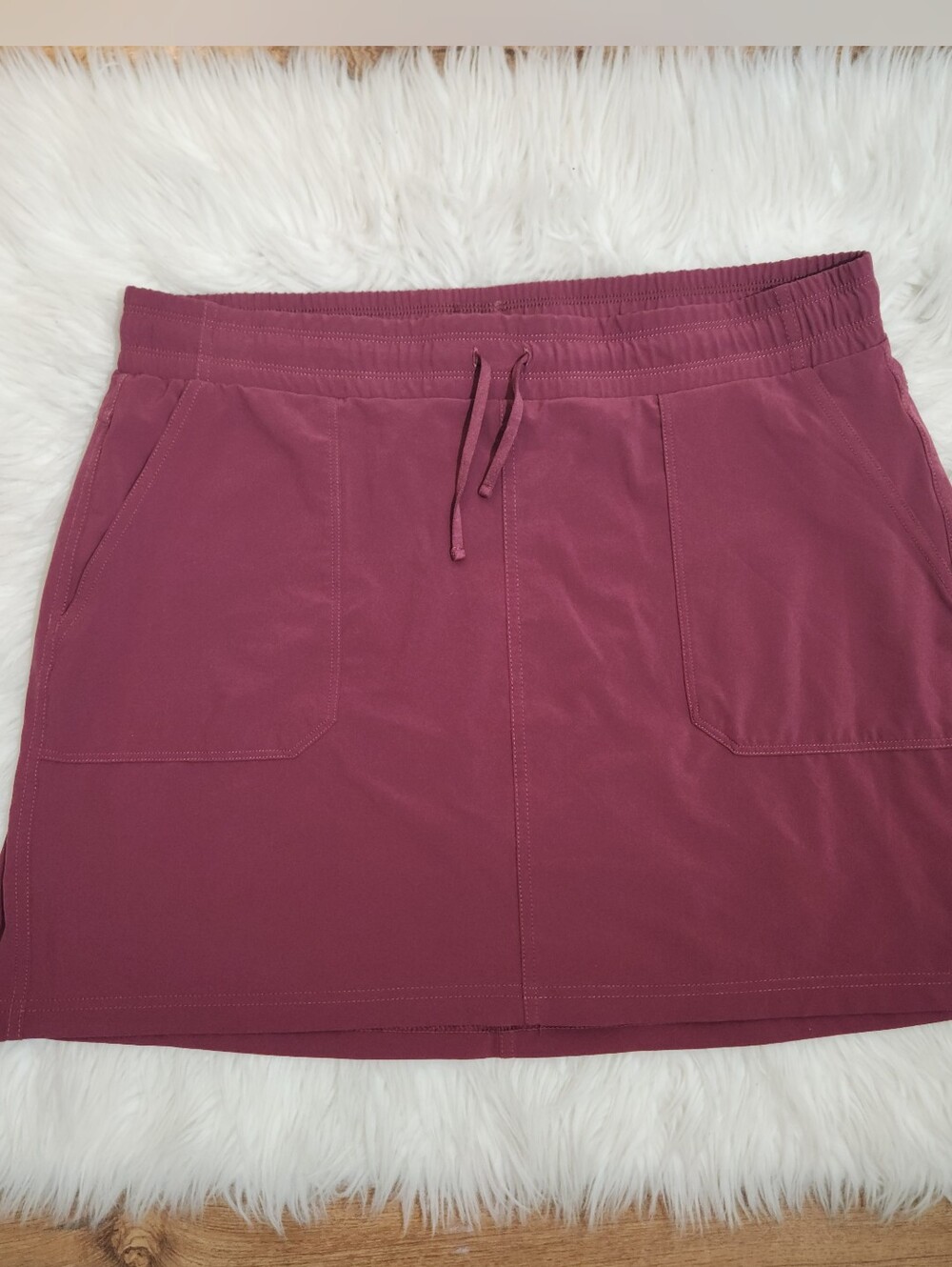 KUHL Burgundy Athletic Skort Large